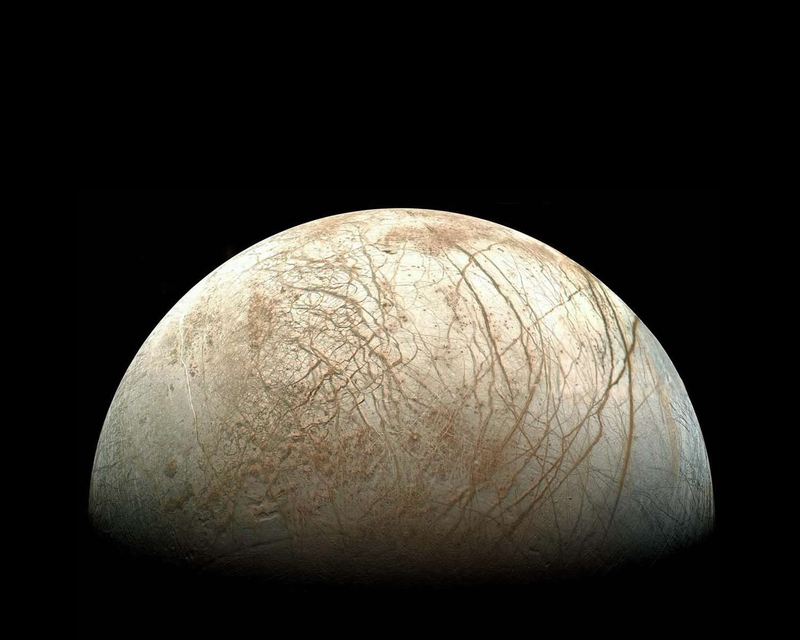 Illustration for article titled Europa Remastered: This 90s Space Image Has Been Retouched By NASA
